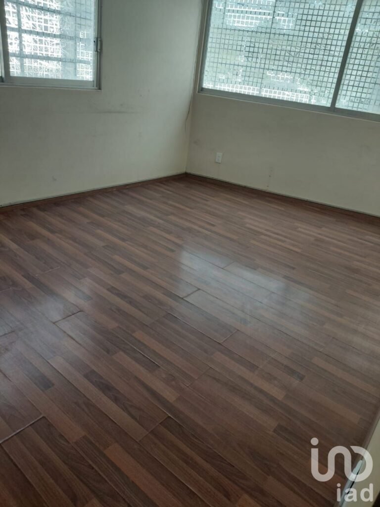 Casa en Venta con uso de suelo de Comercial ideal para Oficinas