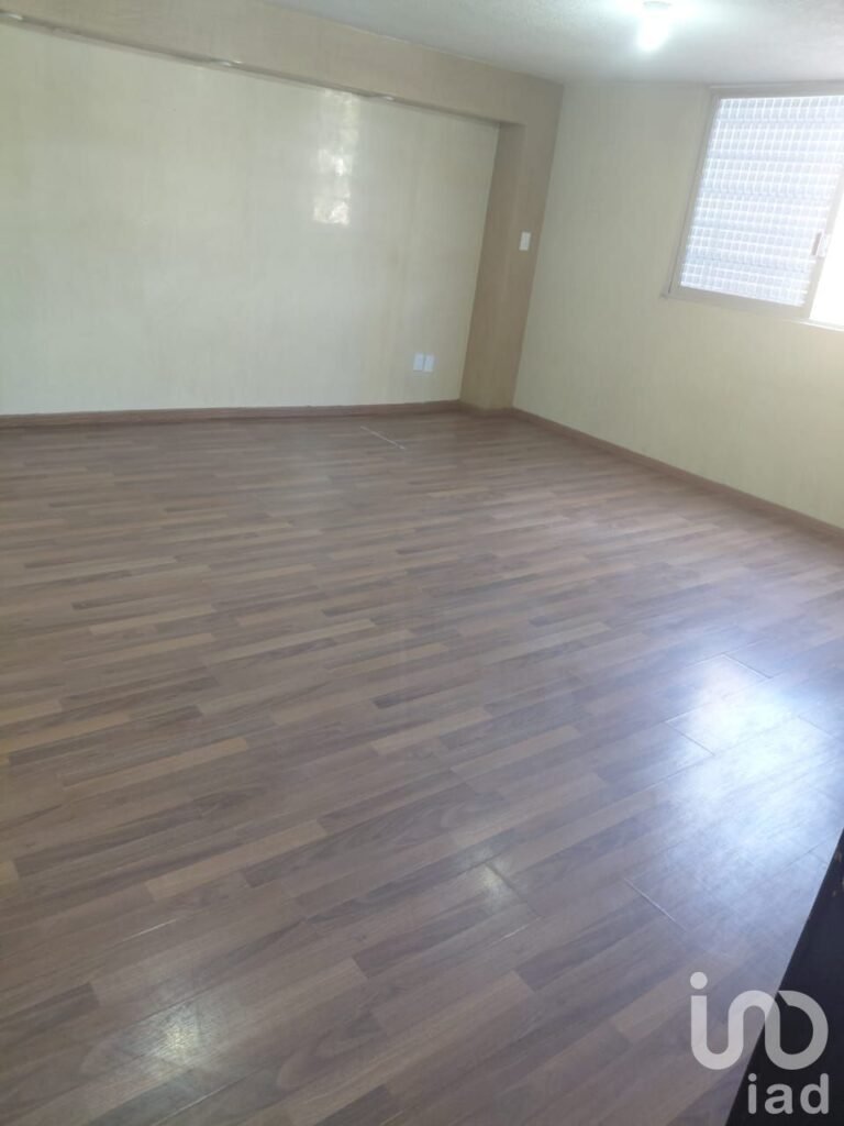 Casa en Venta con uso de suelo de Comercial ideal para Oficinas