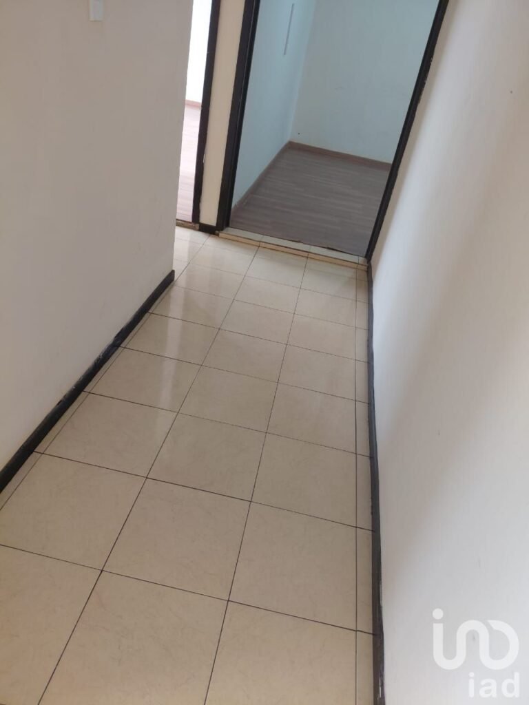 Casa en Venta con uso de suelo de Comercial ideal para Oficinas