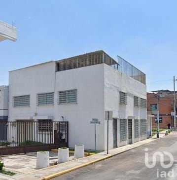Casa en Venta con uso de suelo de Comercial ideal para Oficinas Casa en Venta con uso de suelo de Comercial ideal para Oficinas