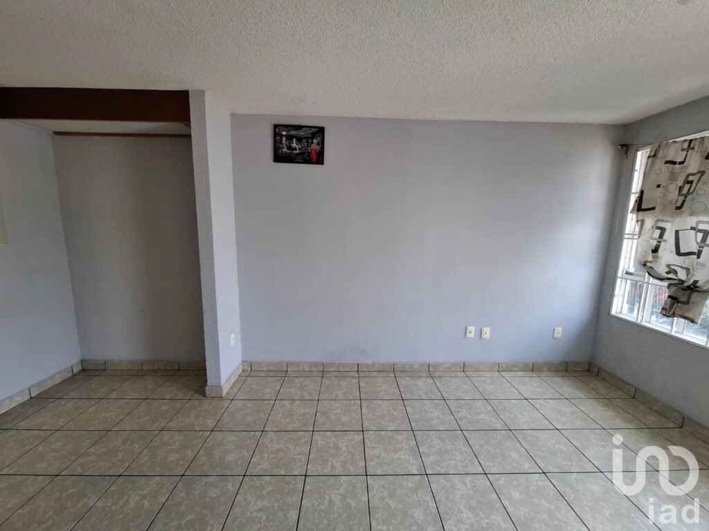 CASA EN VENTA EN LOS HÉROES CHALCO