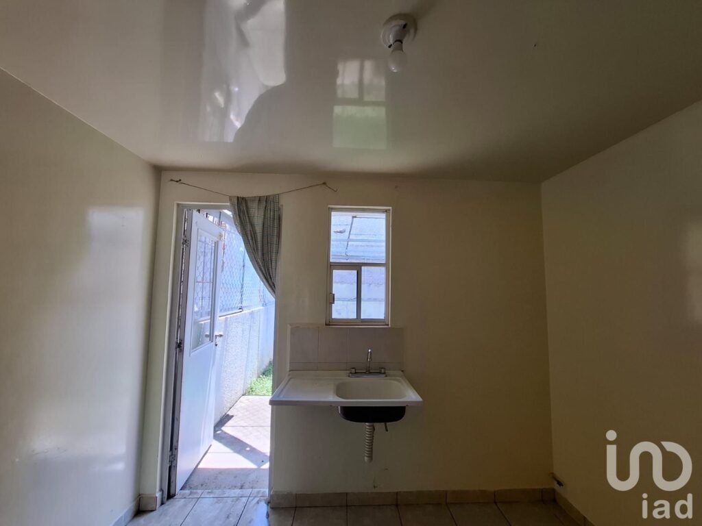 CASA EN VENTA EN LOS HÉROES CHALCO