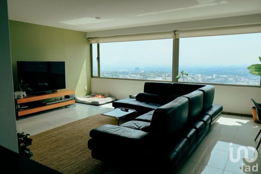 Oportunidad Departamento en Venta, Miraval II, Lomas Verdes, Naucalpan, Edo de México