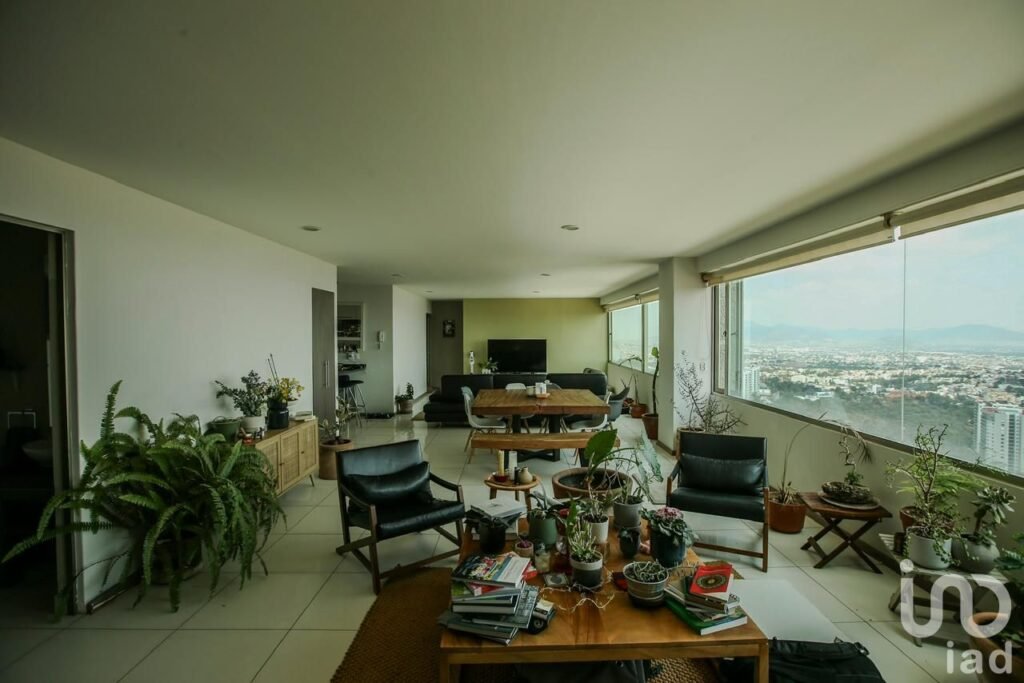 Oportunidad Departamento en Venta, Miraval II, Lomas Verdes, Naucalpan, Edo de México