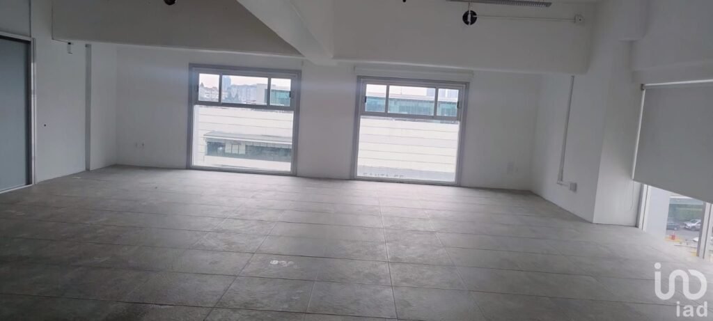 RENTA LOCAL 1 ER PISO INTERIOR VASCO DE QUIROGA SANTA FE CUAJIMALPA , CDMX