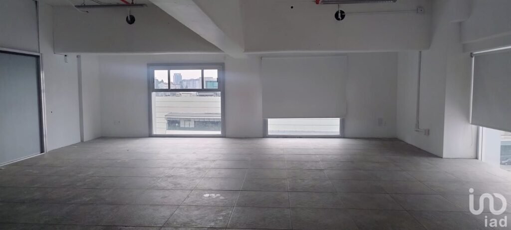 RENTA LOCAL 1 ER PISO INTERIOR VASCO DE QUIROGA SANTA FE CUAJIMALPA , CDMX