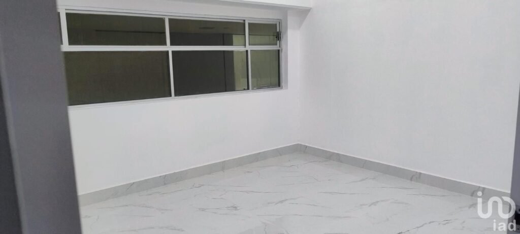RENTA LOCAL 1 ER PISO INTERIOR VASCO DE QUIROGA SANTA FE CUAJIMALPA , CDMX