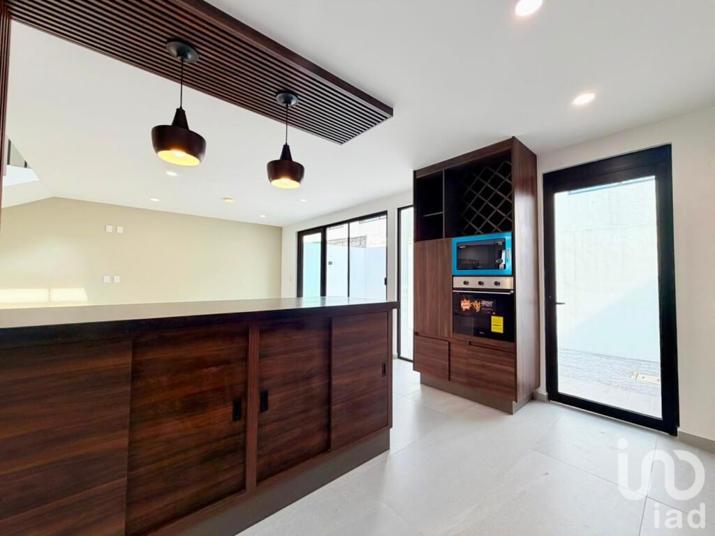 Casa con Roof Garden y 3 Recamaras con Baño | Cañadas del Arroyo, Corregidora