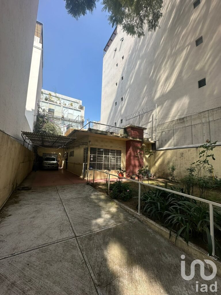 Terreno en venta en colonia Napoles CDMX ideal para desarollo habitacional