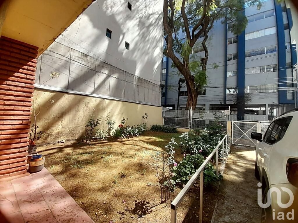 Terreno en venta en colonia Napoles CDMX ideal para desarollo habitacional