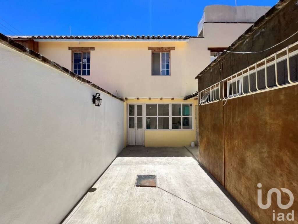 CASA AMUEBLADA EN RENTA | B.GUADALUPE