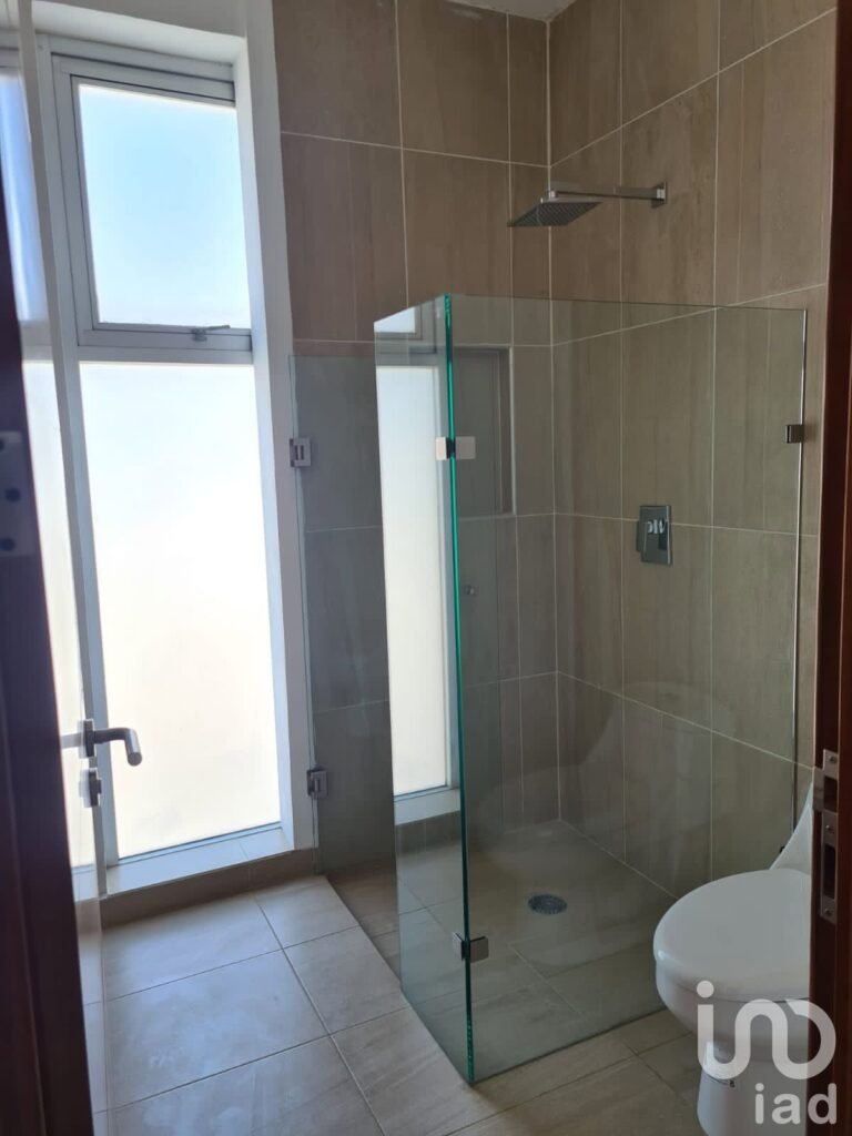 CASA EN RENTA CERCA DE LA NUEVA CIUDAD SALUD, EN FRACCIONAMIENTO PALMAS DE SANTIAGO