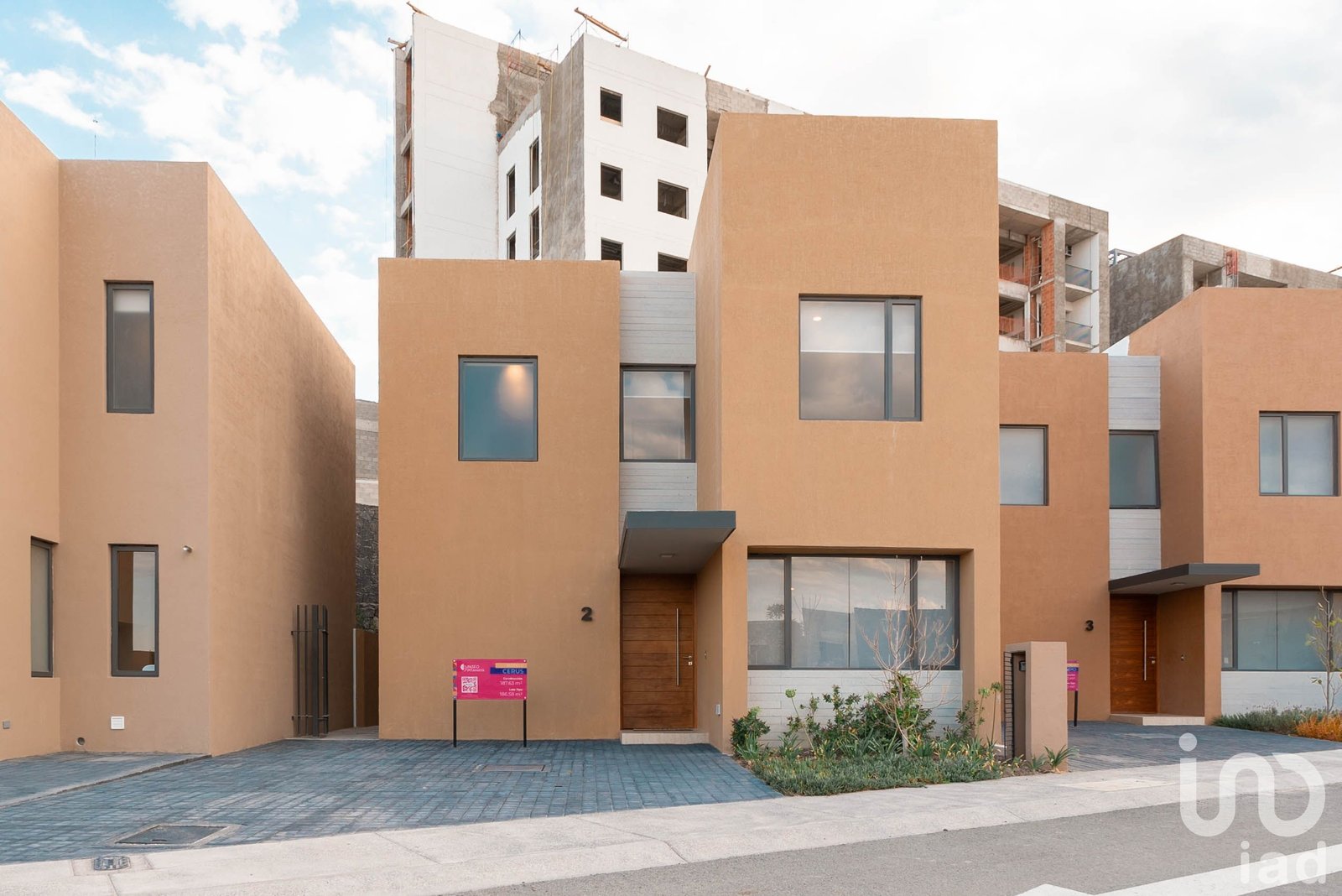 Casa Nueva con 3 Recámaras, 2.5 Baños y Bodega bajo rampa, Paseo Pitahaya | Entrega Inmediata Casa Nueva con 3 Recámaras, 2.5 Baños y Bodega bajo rampa, Paseo Pitahaya | Entrega Inmediata