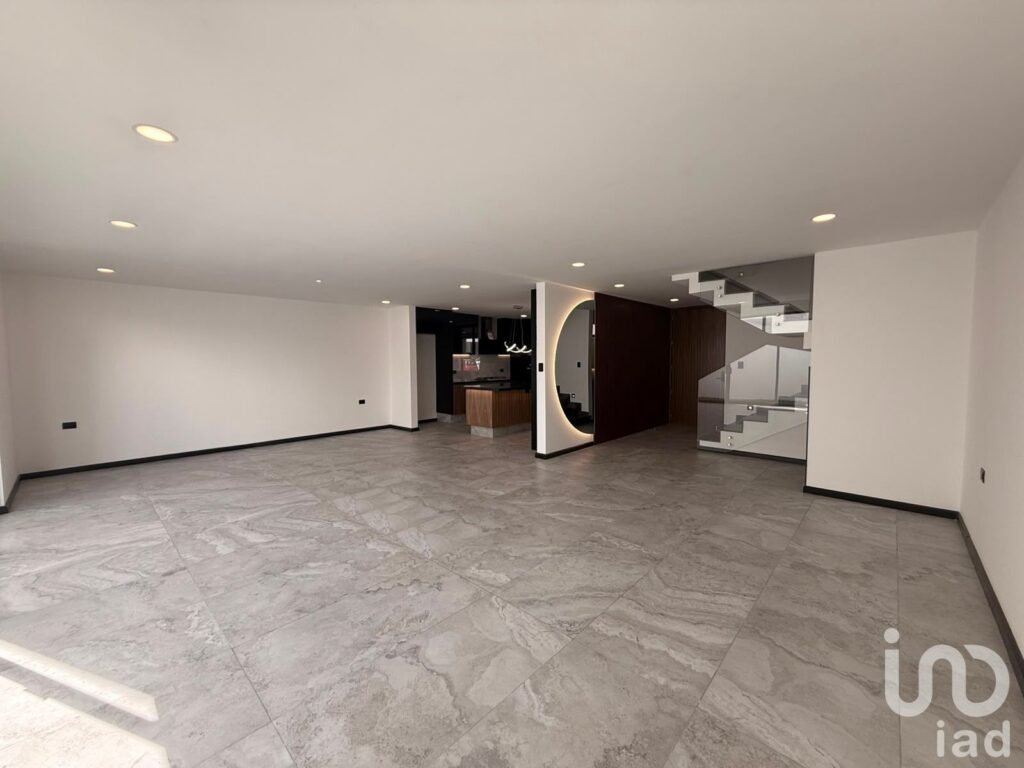 CASA EN VENTA EN LOMAS DE ANGELOPOLIS CAMPECHE