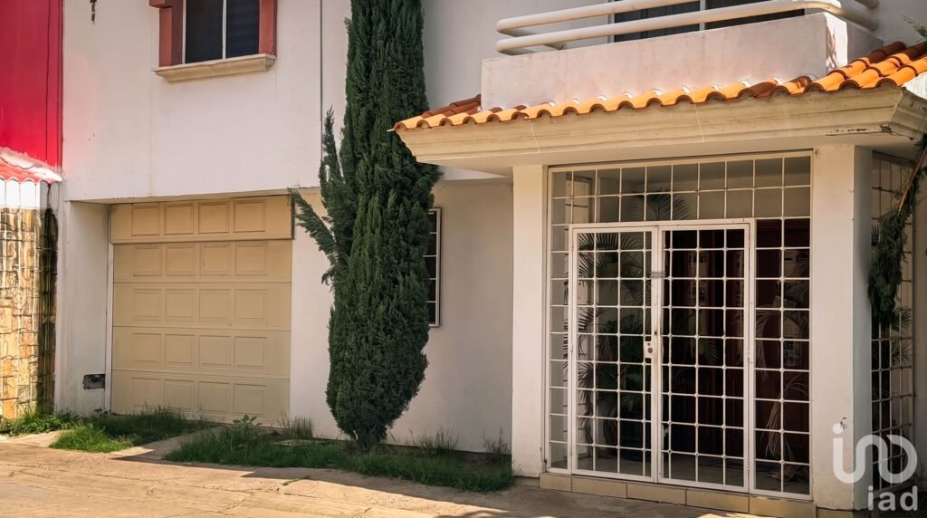 Casa Residencial en Venta - Fracc. Los Ángeles, Durango. Ubicación Premium