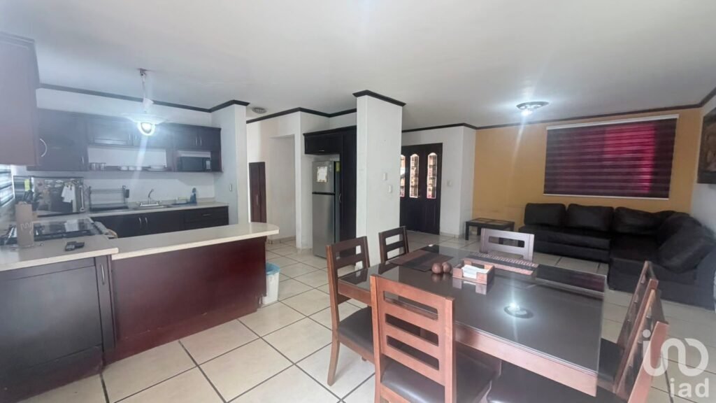 Casa Residencial en Venta - Fracc. Los Ángeles, Durango. Ubicación Premium