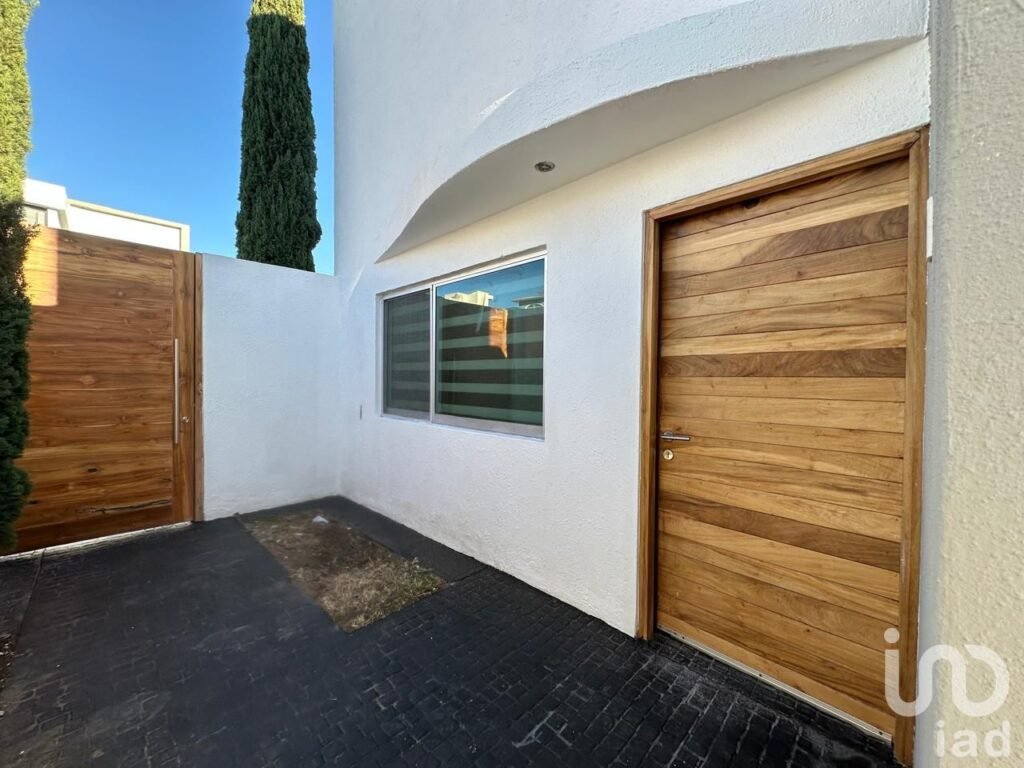 CASA EN VENTA/RENTA EN SENDEROS DE MONTE VERDE