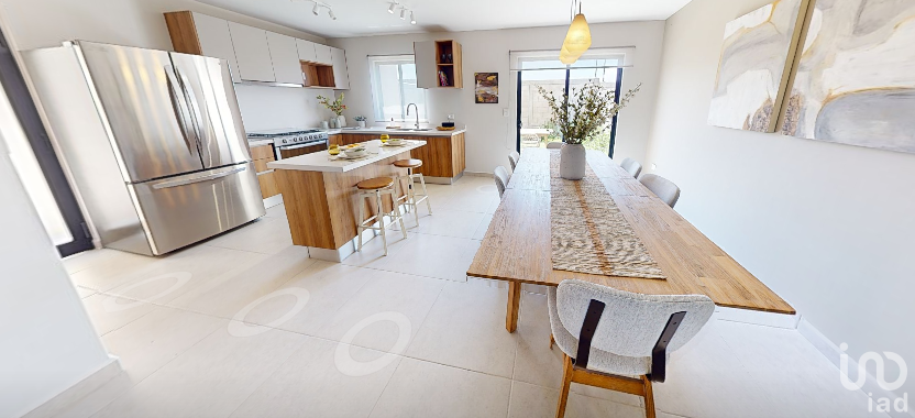 Casa Nueva con 2 Estancias, 3 Recámaras y 2.5 Baños en Zákia, Ideal para Familias| Entrega Inmediata