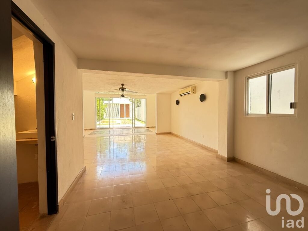 CASA EN RENTA EN PRIVADA LA CEIBA