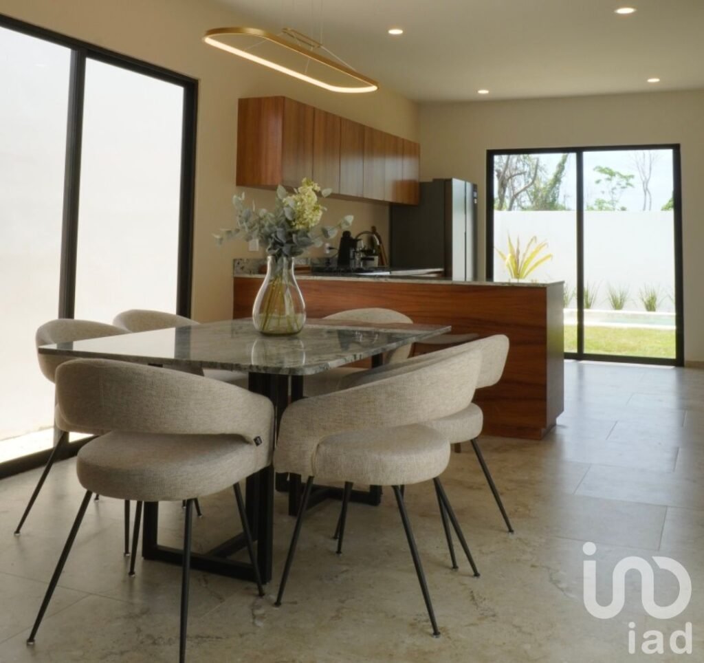 Casa en venta al Norte de Mérida, con opción a segundo piso.