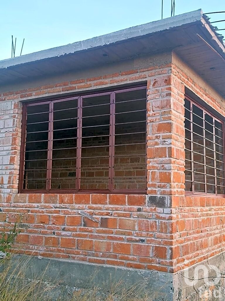 TERRENO Y CONSTRUCCION EN OBRA GRIS EN NAVAJAS EL MARQUES QUERETARO