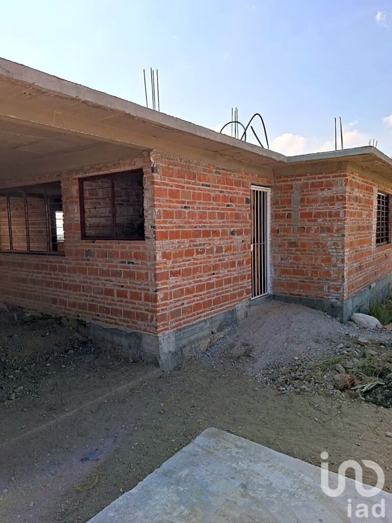 TERRENO Y CONSTRUCCION EN OBRA GRIS EN NAVAJAS EL MARQUES QUERETARO
