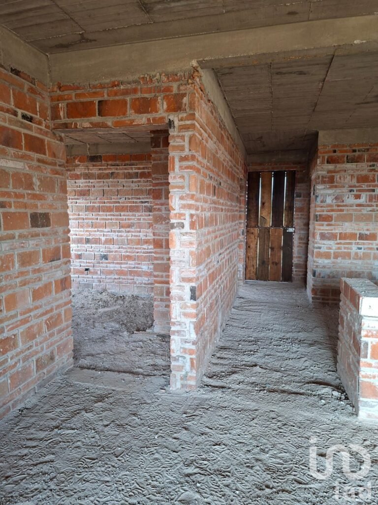 TERRENO Y CONSTRUCCION EN OBRA GRIS EN NAVAJAS EL MARQUES QUERETARO