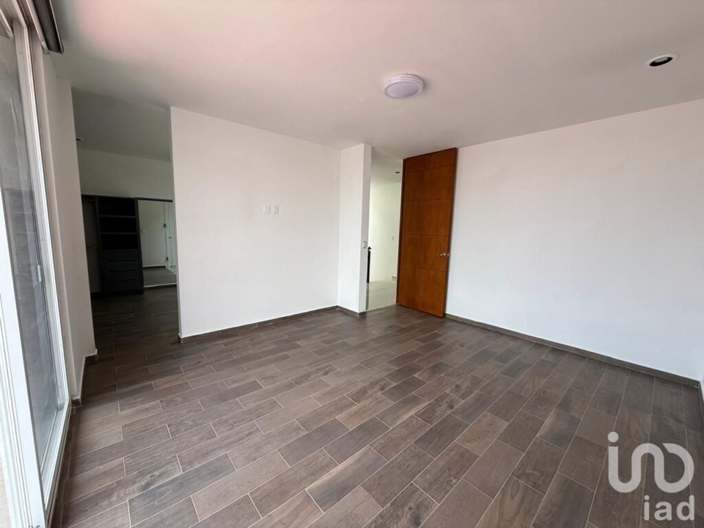 CASA EN VENTA EN FRACCIONAMIENTO MAYORAZGO PRIVADA CORRALEJO LEON GUANAJUATO