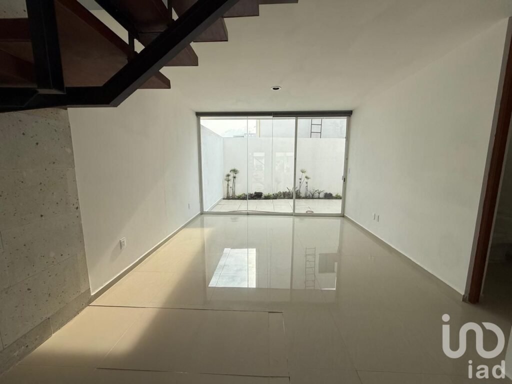 CASA EN VENTA EN FRACCIONAMIENTO MAYORAZGO PRIVADA CORRALEJO LEON GUANAJUATO