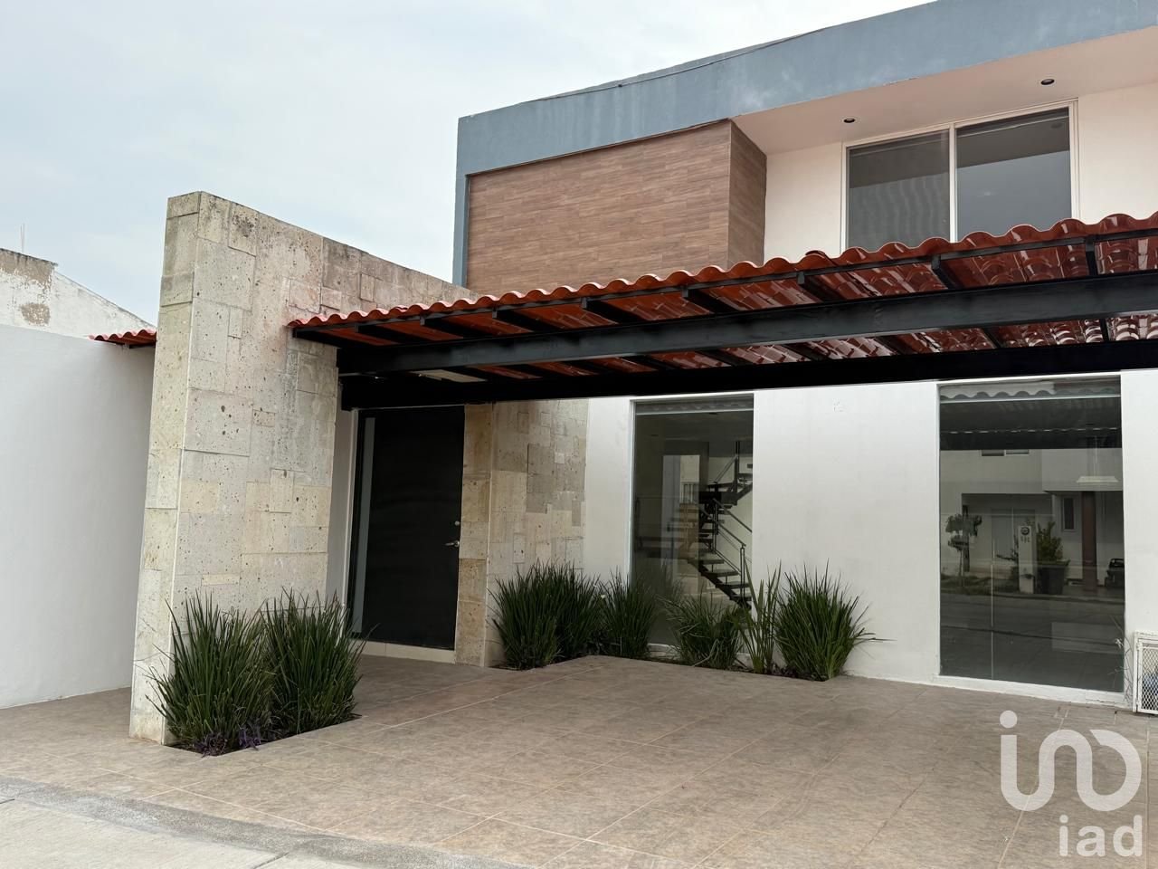 CASA EN VENTA EN FRACCIONAMIENTO MAYORAZGO PRIVADA CORRALEJO LEON GUANAJUATO CASA EN VENTA EN FRACCIONAMIENTO MAYORAZGO PRIVADA CORRALEJO LEON GUANAJUATO