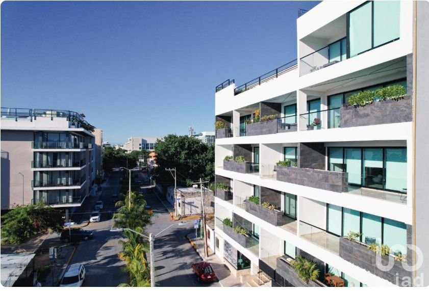 Studio for sale, Key Location 5 mins from beach