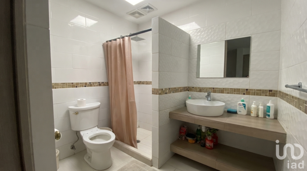 CASA VENTA  UNA PLANTA CORREGIDORA QUERETARO