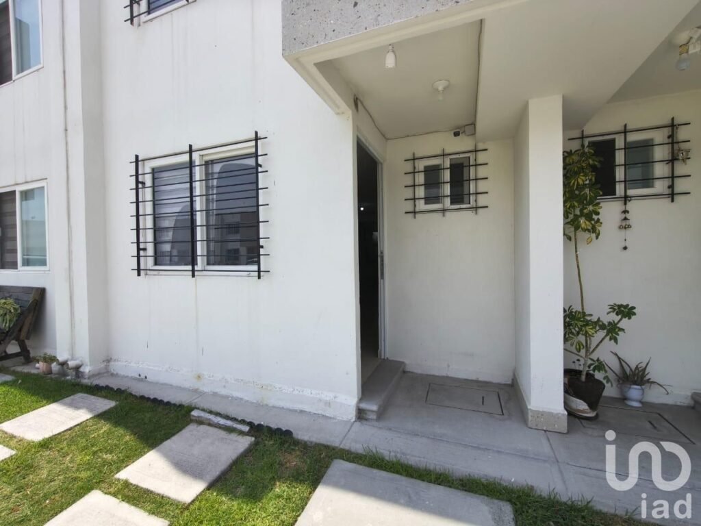 CASA EN VENTA QUETETARO  FRACC TRES CANTOS