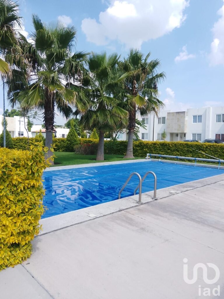 CASA EN VENTA QUETETARO  FRACC TRES CANTOS
