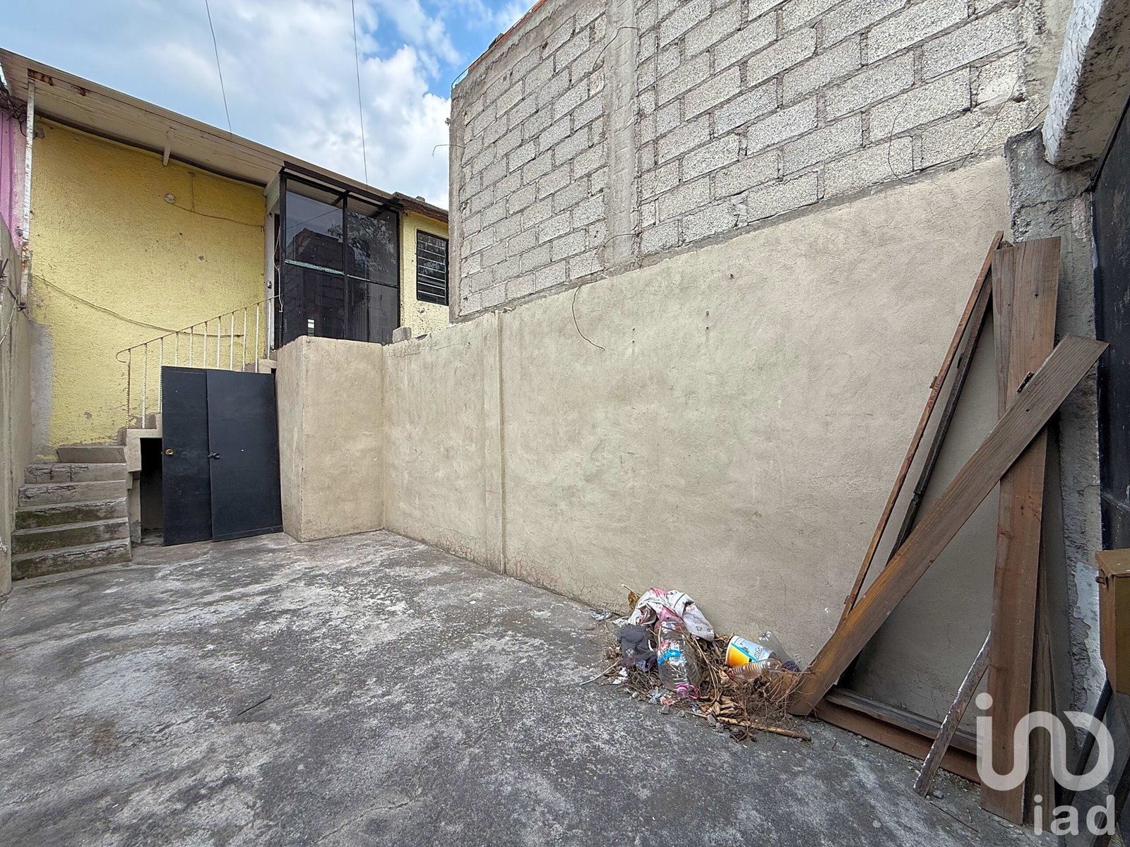 CASA DUPLEX EN VENTA BOSQUES DE LA HACIENDA (PLANTA ALTA)