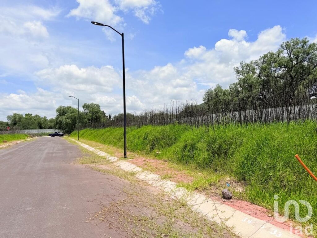 Terreno en Venta Real de los Cues