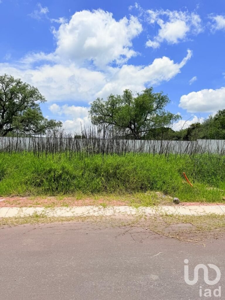 Terreno en Venta Real de los Cues