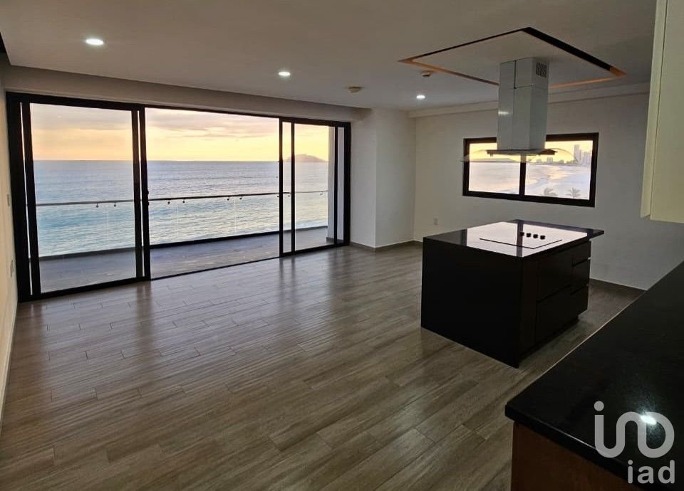 Departamento en Venta en Torre en el Malecón, Mazatlán, Sinaloa.