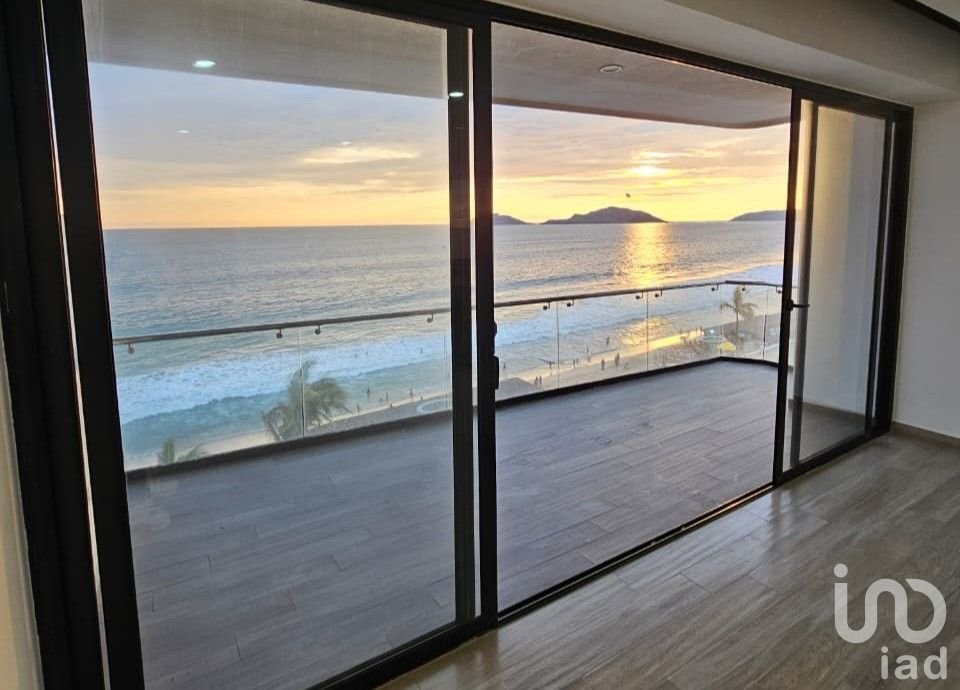 Departamento en Venta en Torre en el Malecón, Mazatlán, Sinaloa.
