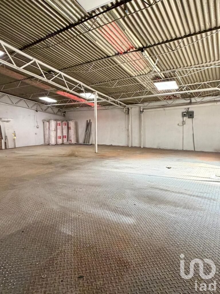 Oficina o bodega en renta en la col. Escandón I Secc, Miguel Hidalgo, CDMX.