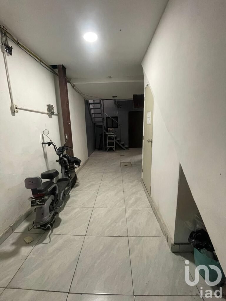 Oficina o bodega en renta en la col. Escandón I Secc, Miguel Hidalgo, CDMX.