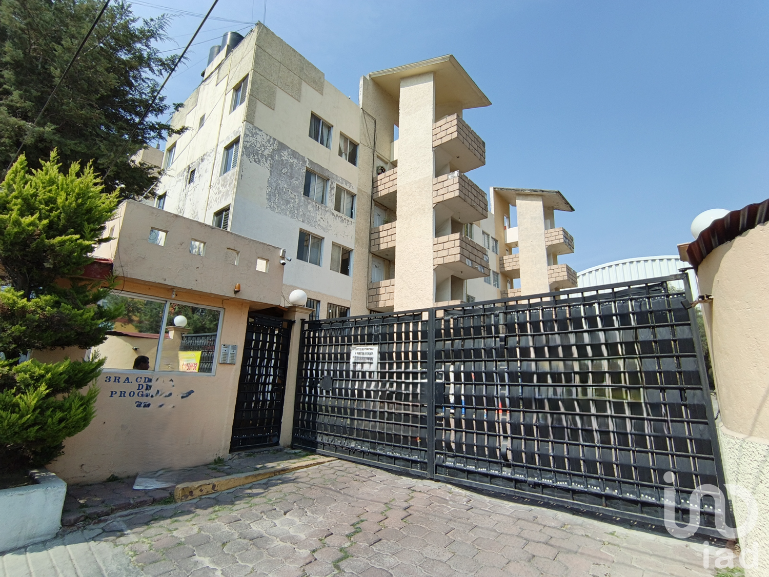 Departamento en venta en Colinas de Atizapán, recién remodelado,  conjunto cerrado y vigilancia.
