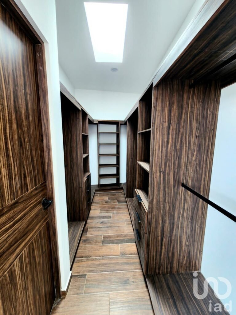 Casa Nueva en Venta en Lomalta Tres Marías | 4 Recámaras | Jardín