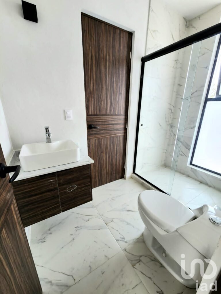 Casa Nueva en Venta en Lomalta Tres Marías | 4 Recámaras | Jardín