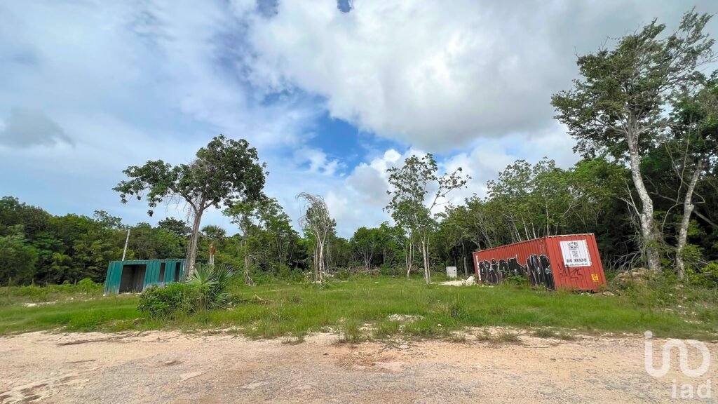 TERRENO EN VENTA EN SUPERMANZANA 313