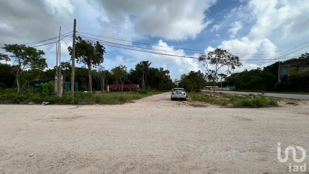 TERRENO EN VENTA EN SUPERMANZANA 313