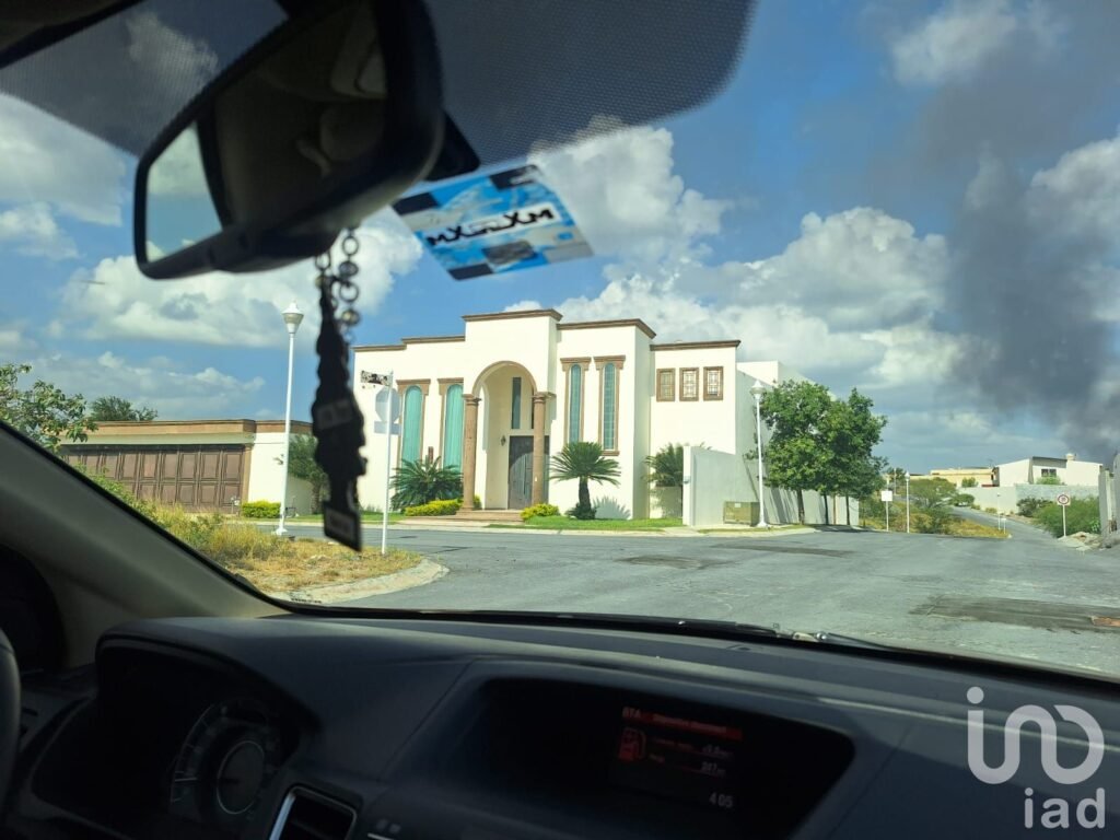 TERRENO EN VENTA EN COLONIA HACIENDA SAN PEDRO EN ZUAZUZA NUEVO LEON