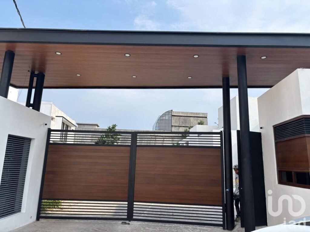 Terreno en Venta, en Privada, Col. del Empleado