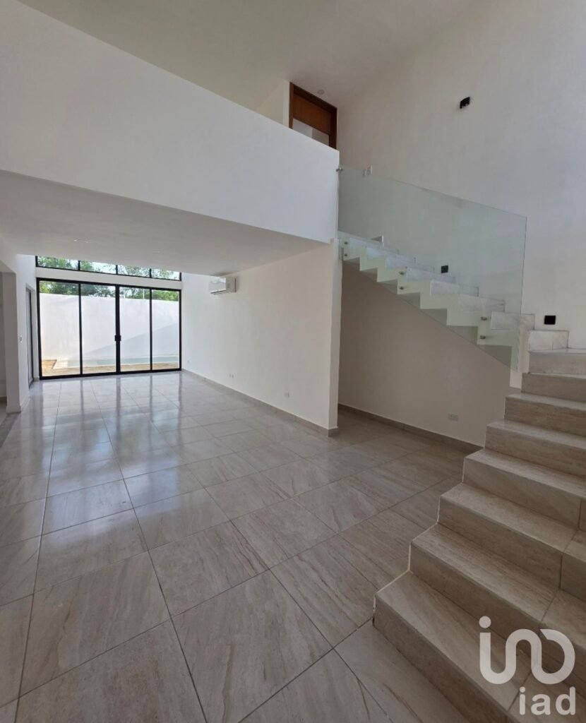 Casa en venta en privada con amenidades al Norte de Mérida, Yucatán.