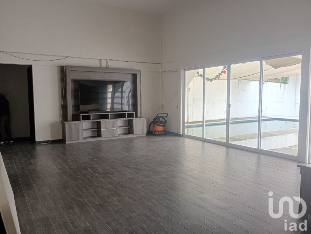 Renta de Casa con alberca y amueblada en Huauchinango